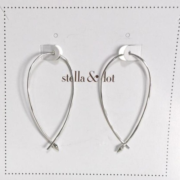 :: Stella & Dot | [SILVER] Small Hammered Wire Hoop Earrings Retired - Picture 4 of 5